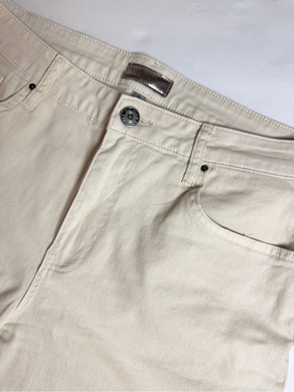 Kut from the Kloth High Rise Ashley Slouchy Barrel Jeans Size 6 Cropped Khaki